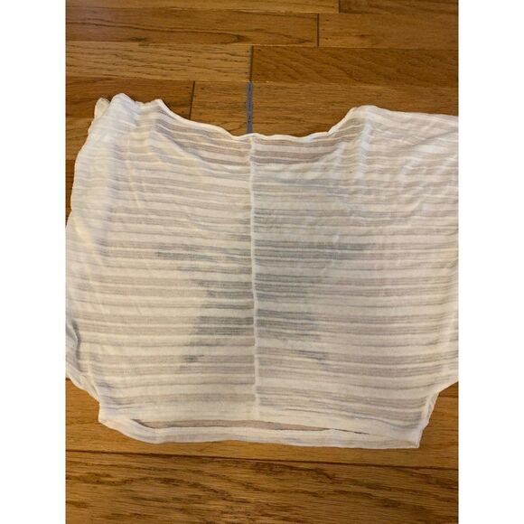 The Classic, women’s white sheer wide sleeve cropped studded outlined star small - Picture 4 of 8